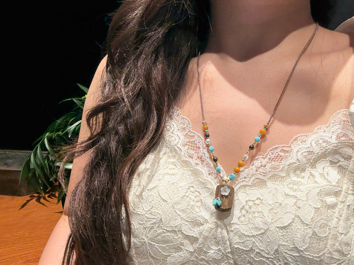 Amber & Turquoise Pendant Necklace with Agarwood – Nature-Inspired Jewelry