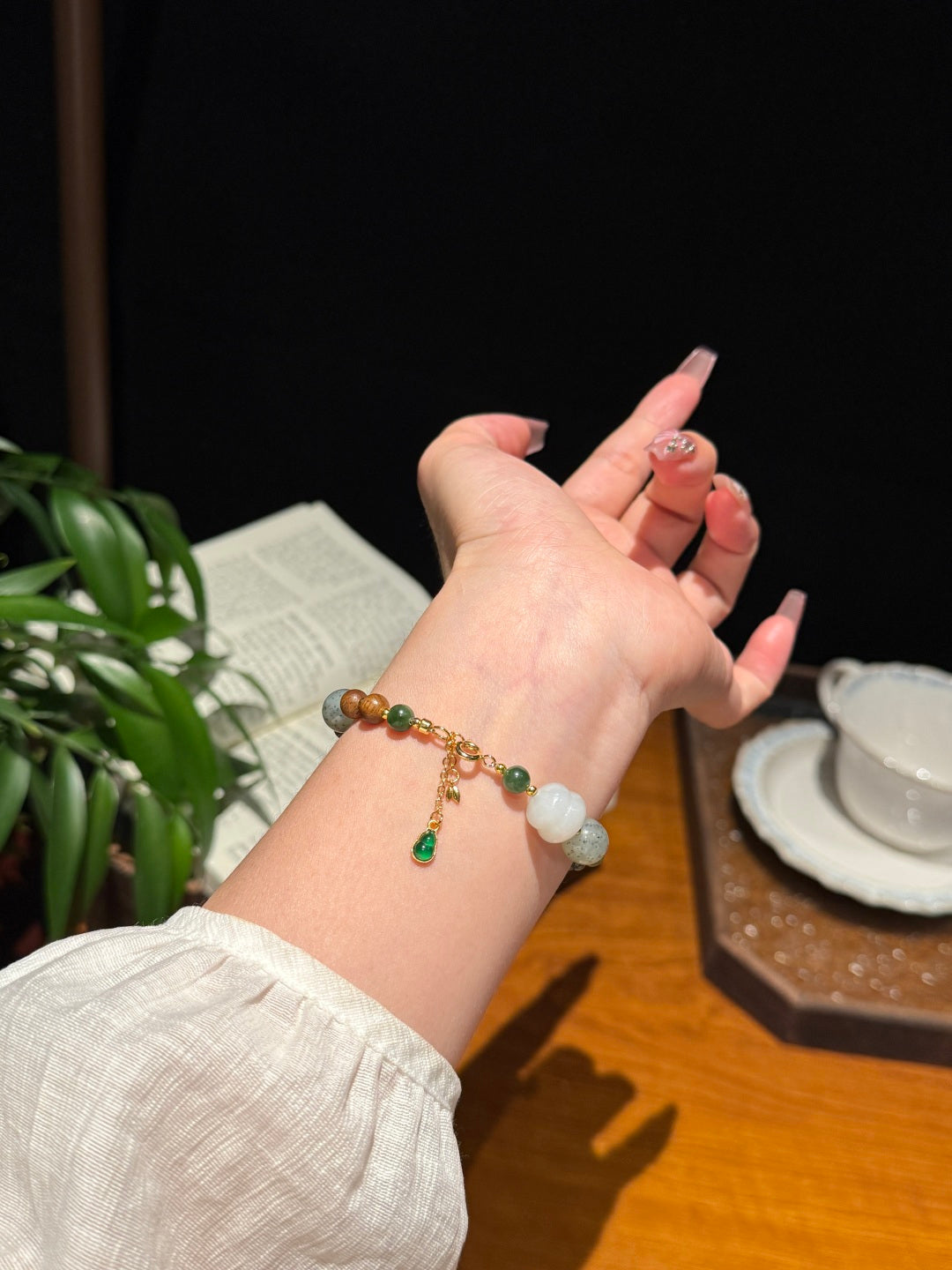 Green Hetian Jade & Agarwood Necklace and Bracelet Set – Lucky Gourd,