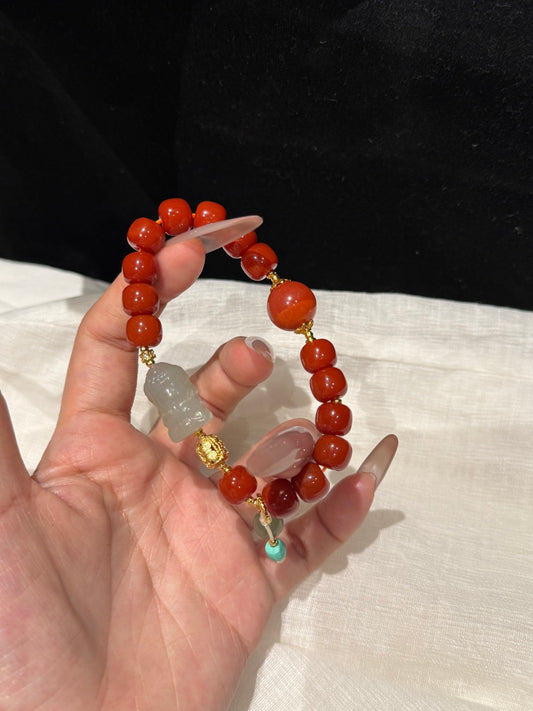 South Red Agate Beaded Bracelet with Hetian Jade Formless Buddha Charm — A Wish for Peace and Pure Joy