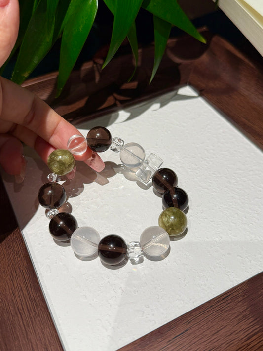 Green Gemstone & Clear Quartz Beaded Bracelet – Black and White Crystal Jewelry
